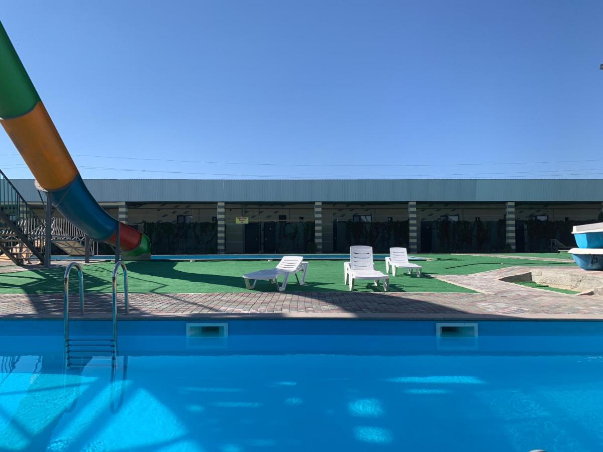 Nlife Hotel Капшагай Экстерьер фото